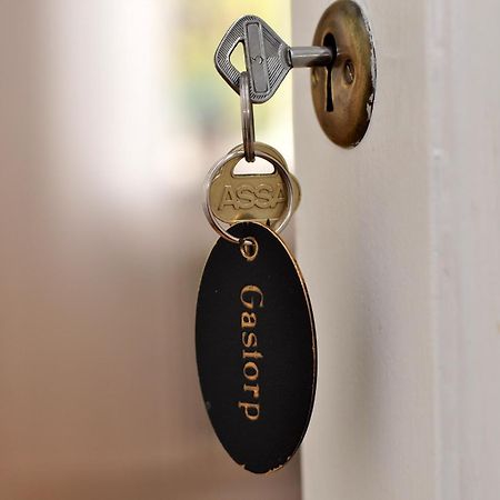 Pensionat Praestgarden Töreboda Екстериор снимка