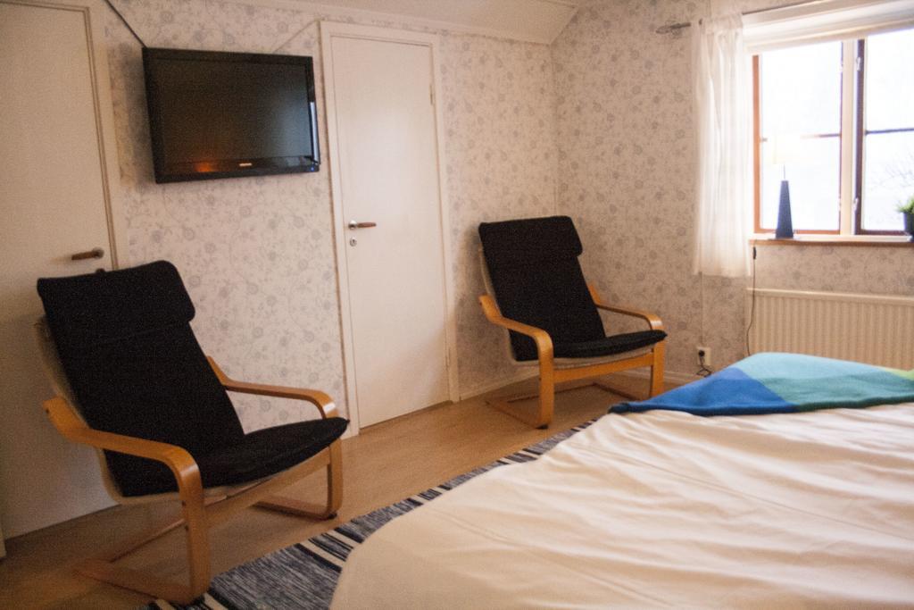 Pensionat Praestgarden Bed & Breakfast Töreboda Екстериор снимка